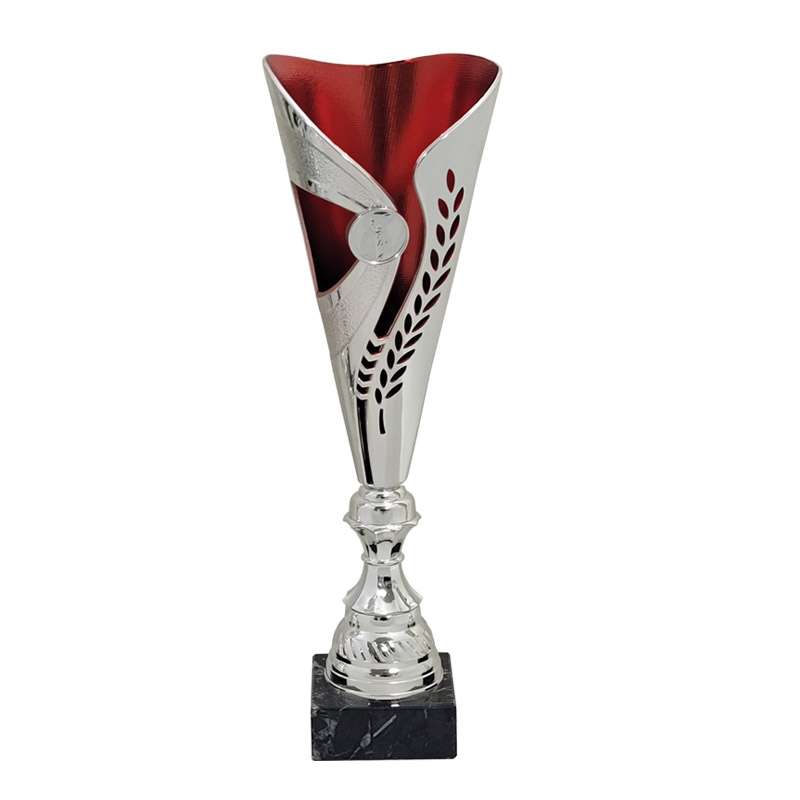 SILVER / RED LAUREL FLUTED CUP