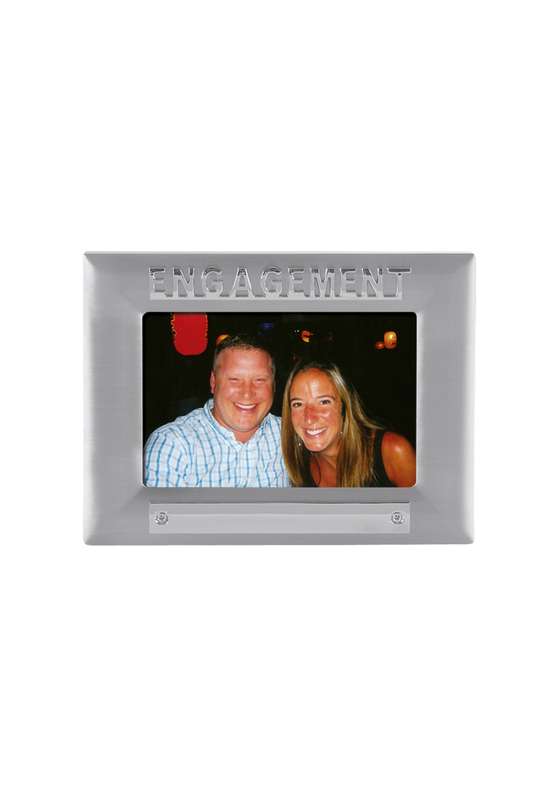 MB 7in x 5.25in Engagement Photoframe – 6in x 4in – Silver