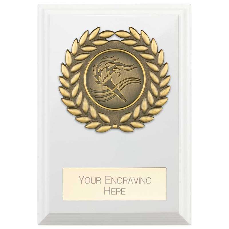 Reward Wreath Plaque Arctic White